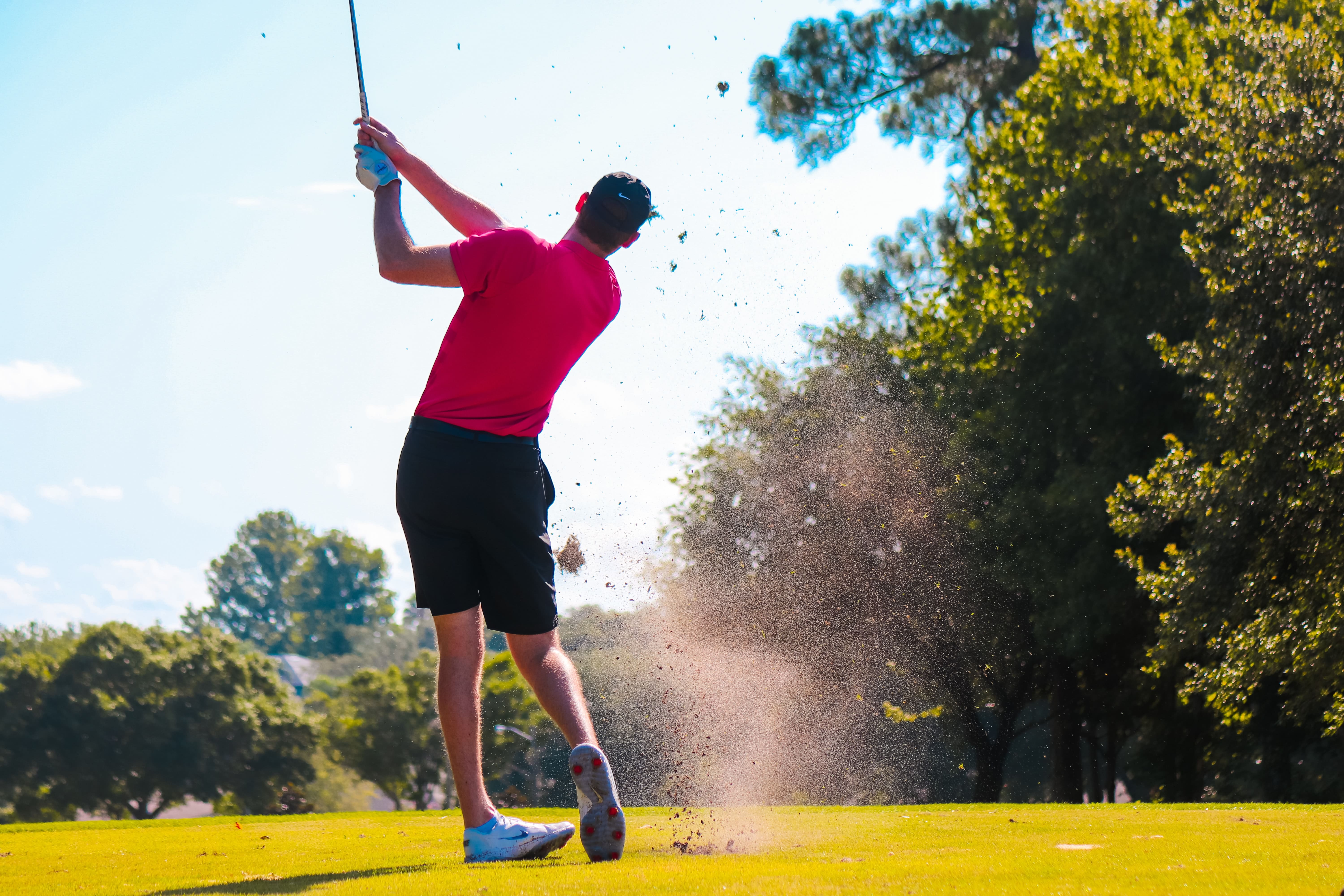 Award-winning golf academy provides private and group instruction for beginners, advanced, and PGA players.